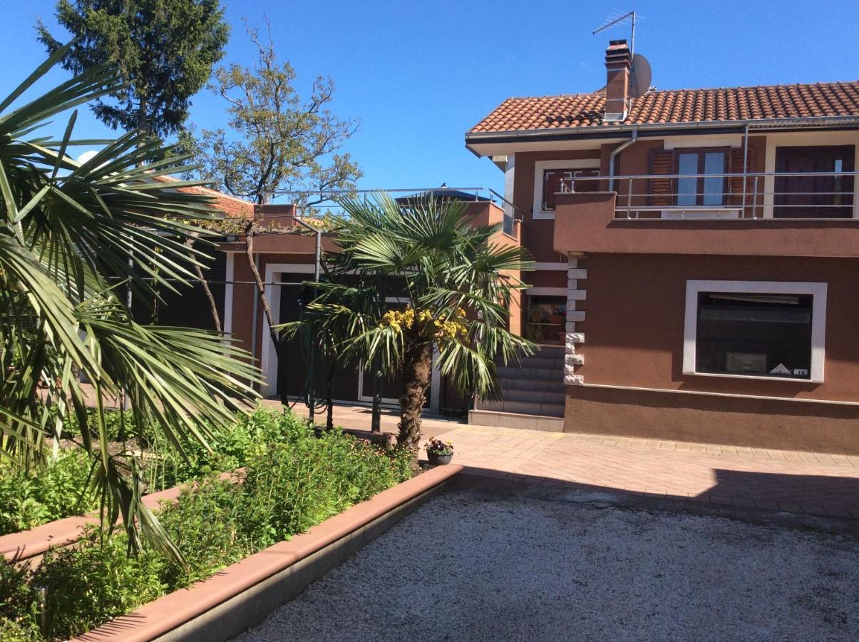 Apartamento Sunce Rijeka Exterior foto